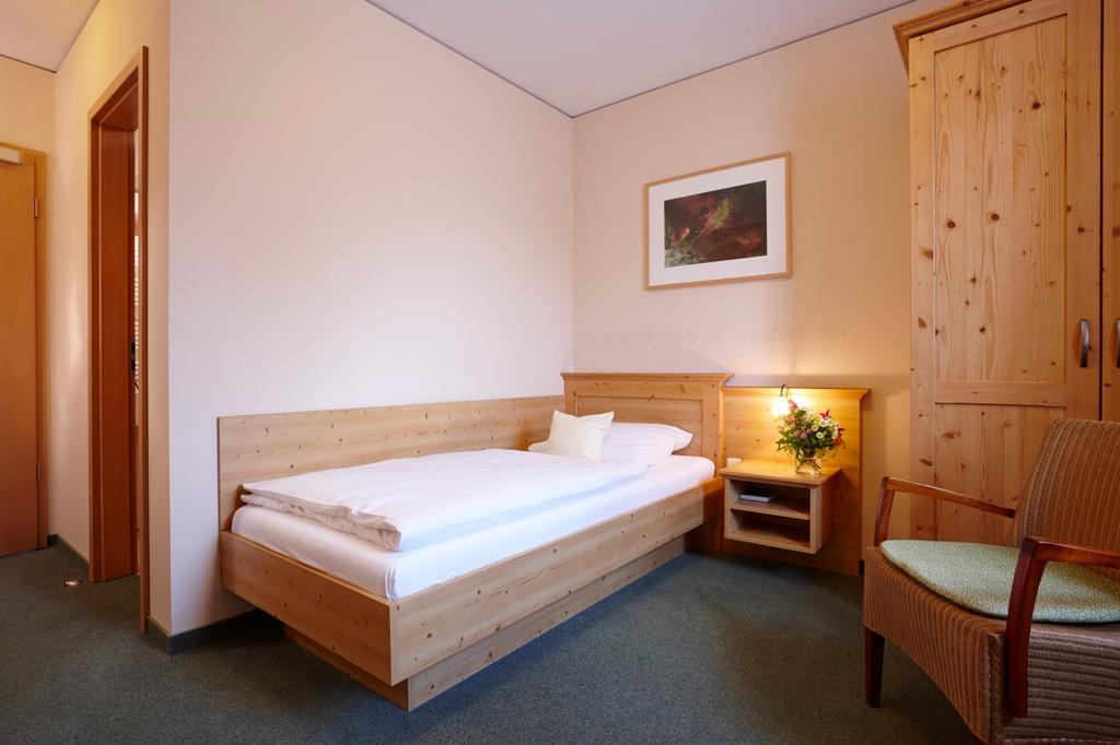 Hotel Eberl Hattenhofen  Bagian luar foto